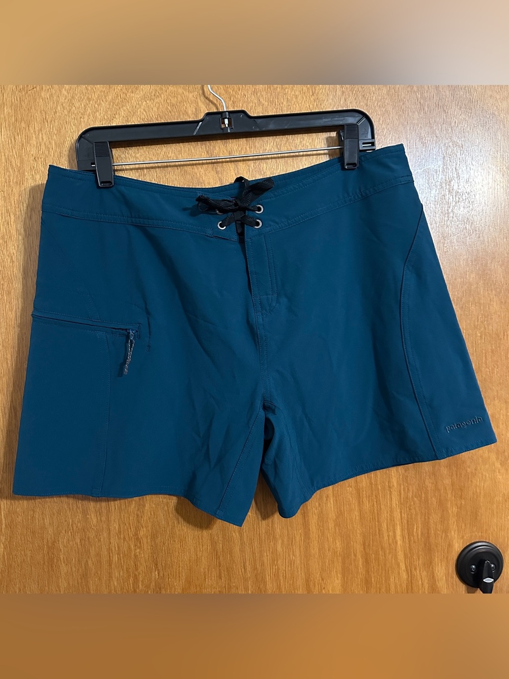 Patagonia Women's Teal Board Shorts Size 14